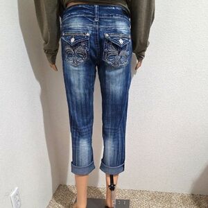 WallFlower Size 5 Capri's